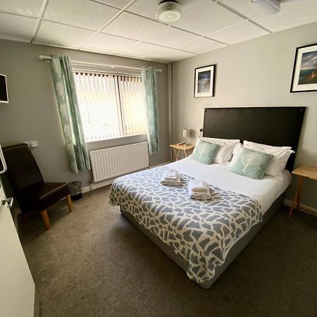 Rambler Travel Inn Portstewart Bagian luar foto
